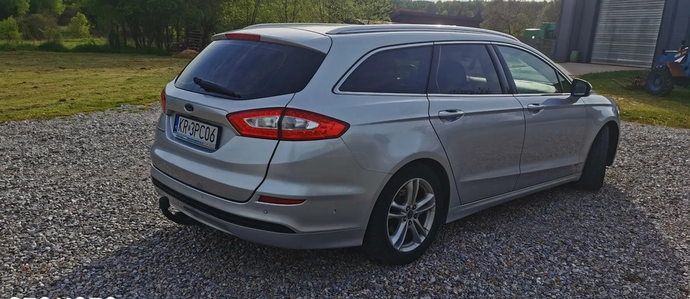 Ford Mondeo cena 47900 przebieg: 218000, rok produkcji 2015 z Krynica Morska małe 172